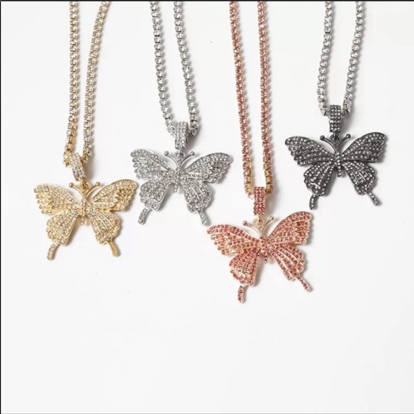 Butterfly 🦋 Necklace Pink - Picture 3 of 5